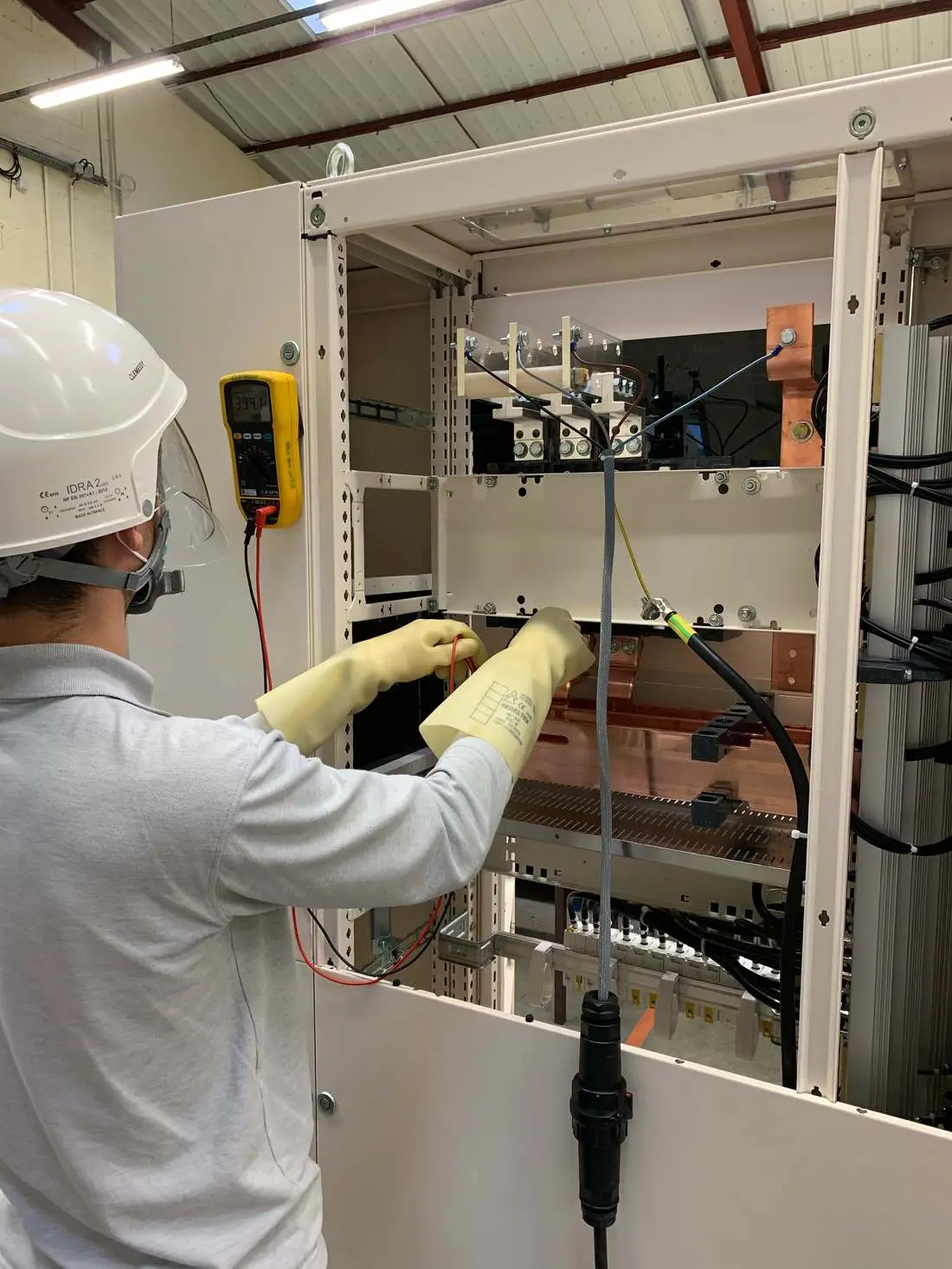 Contrôle et test d'une armoire électrique au Mans